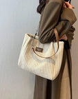 Mallory -  Frauen Samt Tasche