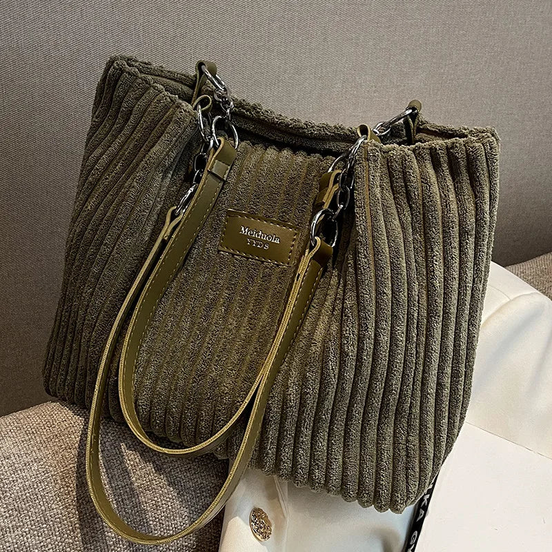 Mallory -  Frauen Samt Tasche