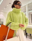 Alexandra - Flauschiger Rollkragenpullover